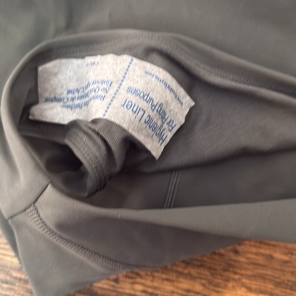 One-Shoulder Gray Women's Top - Picture 4 of 9